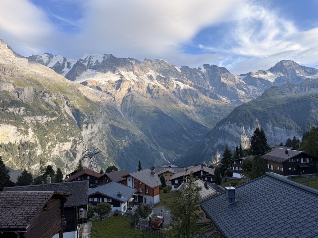 مورّن Mürren: دليل القرية الجبلية فوق لاوتربرونن img 5397
