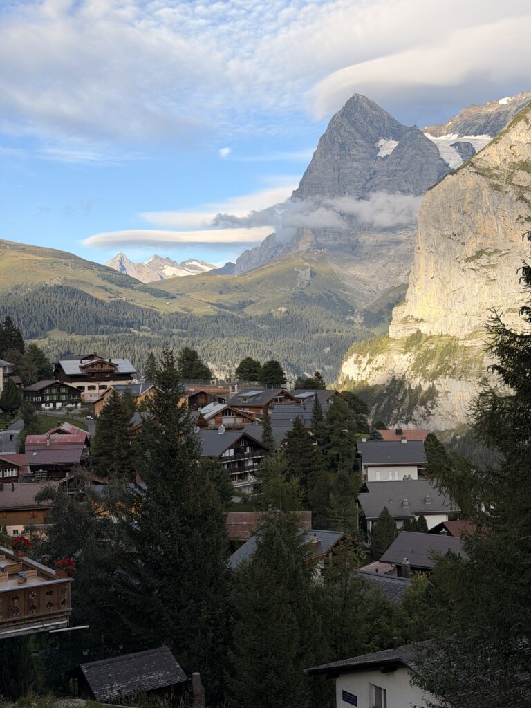 مورّن Mürren: دليل القرية الجبلية فوق لاوتربرونن img 5406